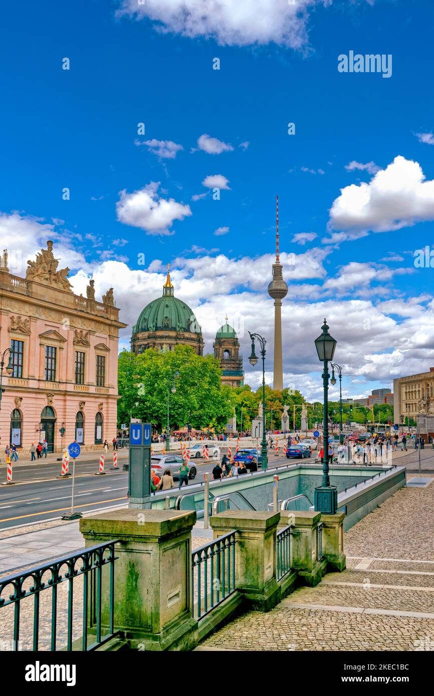 Blick auf den Berliner dom und den Fernsehturm, Berlin, Hauptstadt, Deutschland, Europa Stockfoto