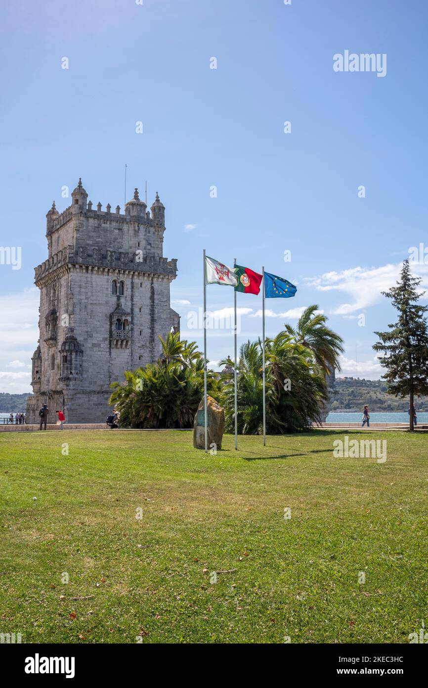 Torre de Belem in Lissabon Portugal im Sommer tagsüber. Stockfoto