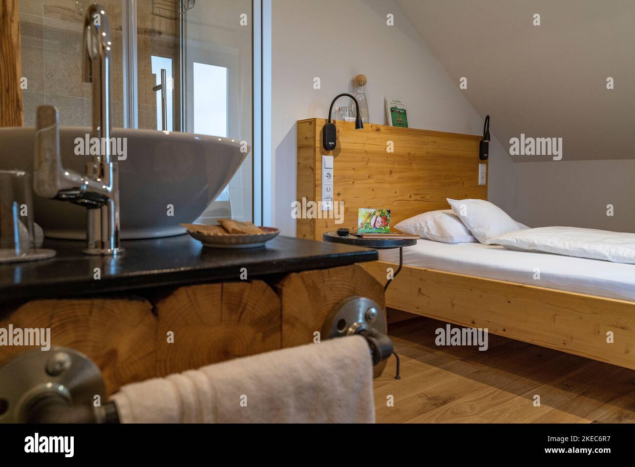 Europa, Deutschland, Süddeutschland, Baden-Württemberg, Schwarzwald, Zimmer im Thurner Inn am Thurner Pass Stockfoto