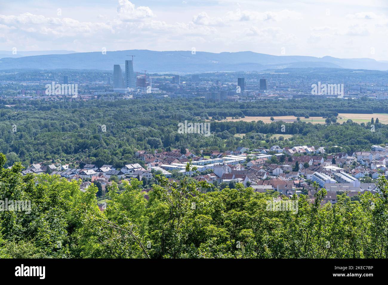 Europa, Deutschland, Süddeutschland, Baden-Württemberg, Schwarzwald, Blick auf die Stadt Basel im Rheintal Stockfoto