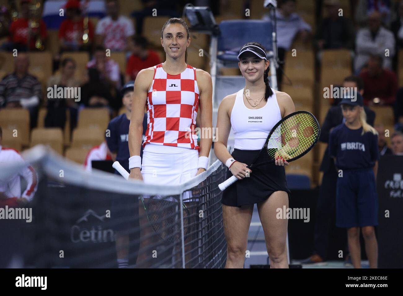 RIJEKA, KROATIEN - 11. NOVEMBER: Petra Martic aus Kroatien und Eva Lys ...