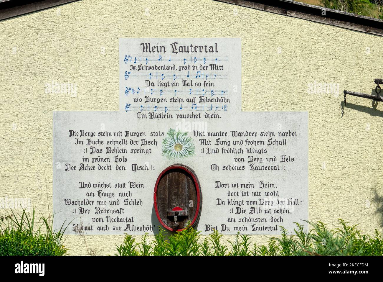 Lied 'Mein Lautertal', Melodie und Text auf einer Hauswand in Gundelfingen Stockfoto
