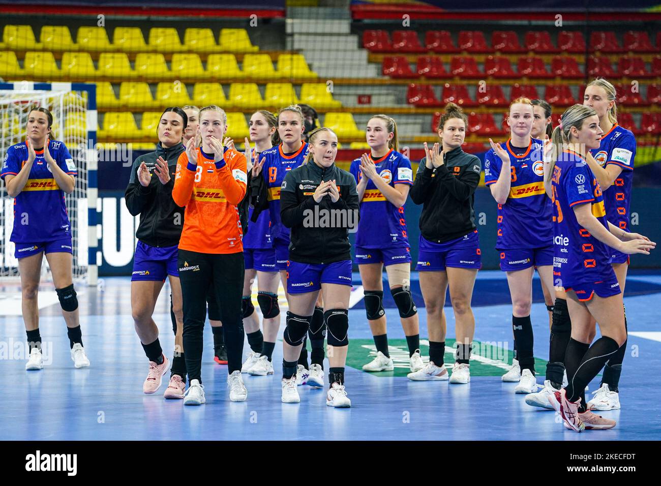 SKOPJE, MAZEDONIEN - 11. NOVEMBER: Spieler der Niederlande während der Hauptrunde - EHF EURO 2022 Spiel zwischen den Niederlanden und Deutschland in der Arena Boris Trajkovski am 11. November 2022 in Skopje, Mazedonien (Foto von Henk Seppen/Orange Picters) NOCNSF Stockfoto