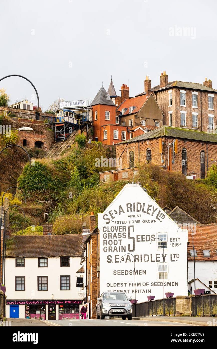 Bridgnorth Castle Hill Railway Co Ltd. Seilbahn-Schrägbahn verbindet Low Town und High Town. Bridgnorth, Shropshire, England Stockfoto