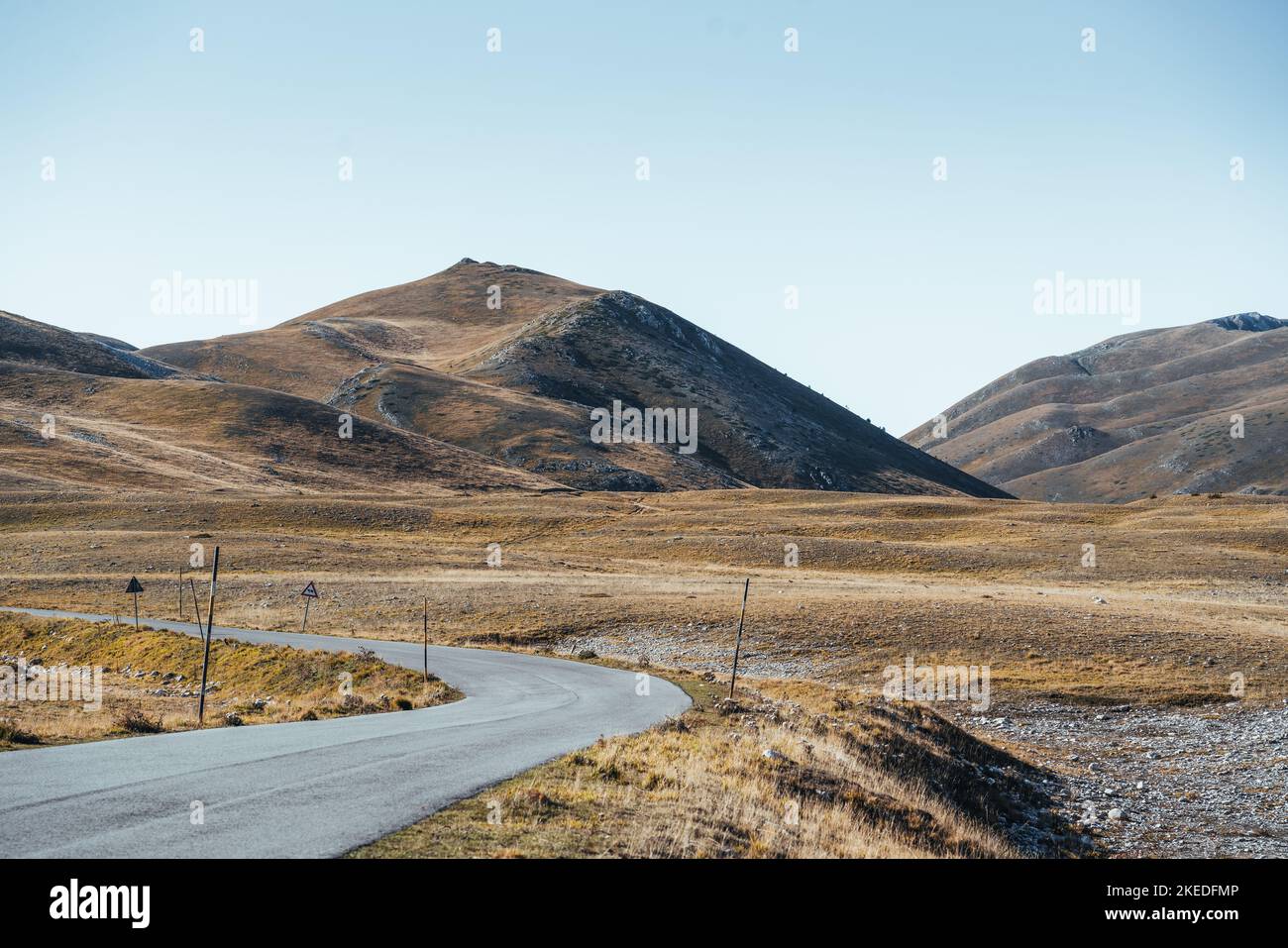 Wunderschöne Landschaft des Gran Sasso Nationalparks in Campo Imperatore, Abruzzen, Italien Stockfoto