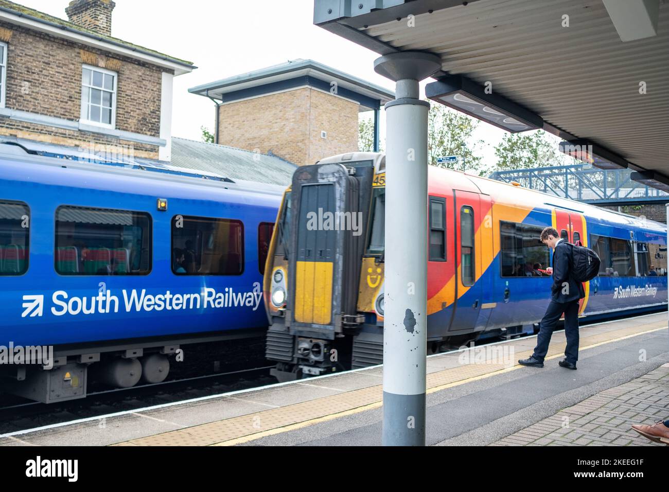 London - November 2022: Brentford Railway Station in Hounslow, West London Stockfoto