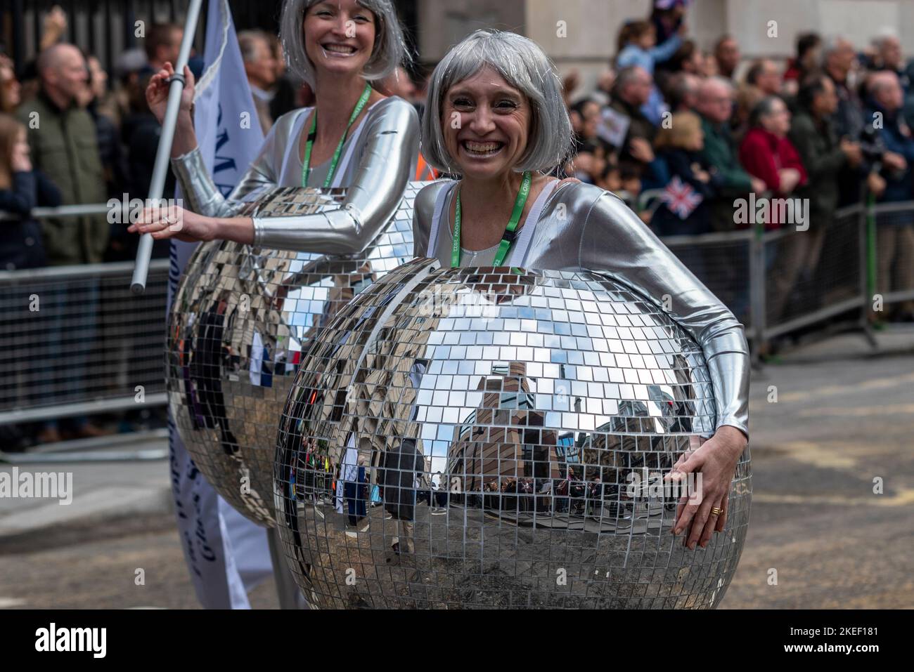 Geflügel, London, Großbritannien. 12. Nov, 2022. Die Lord Mayor’s Show ist über 800 Jahre alt und besteht in der Neuzeit aus tausenden von Teilnehmern, mit Dutzenden von Marschkapellen, Militäreinheiten, Kutschen, Tanztruppen, Hüpfburgen, Riesige Apparationen und zeremonielle Ausstellungen. Stockfoto