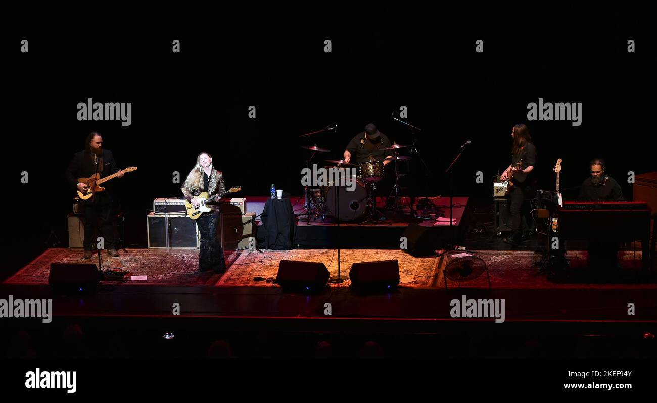 11. November 2022, Virginia Beach, Virginia, USA: JOANNE SHAW TAYLOR bringt am 11. November 2022 den Blues ins Sandler Center in Virginia Beach, Virginia..Foto Â©Jeff Moore (Kreditbild: © Jeff Moore/ZUMA Press Wire) Stockfoto