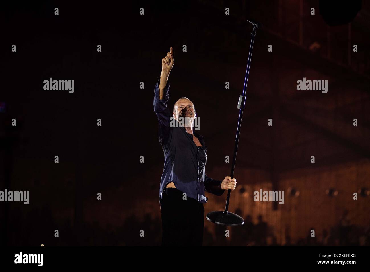 Biagio Antonacci während der Biagio Antonacci - Palco Centrale Tour, italienisches Sängermusikkonzert in Eboli (SA), Italien, November 11 2022 Stockfoto