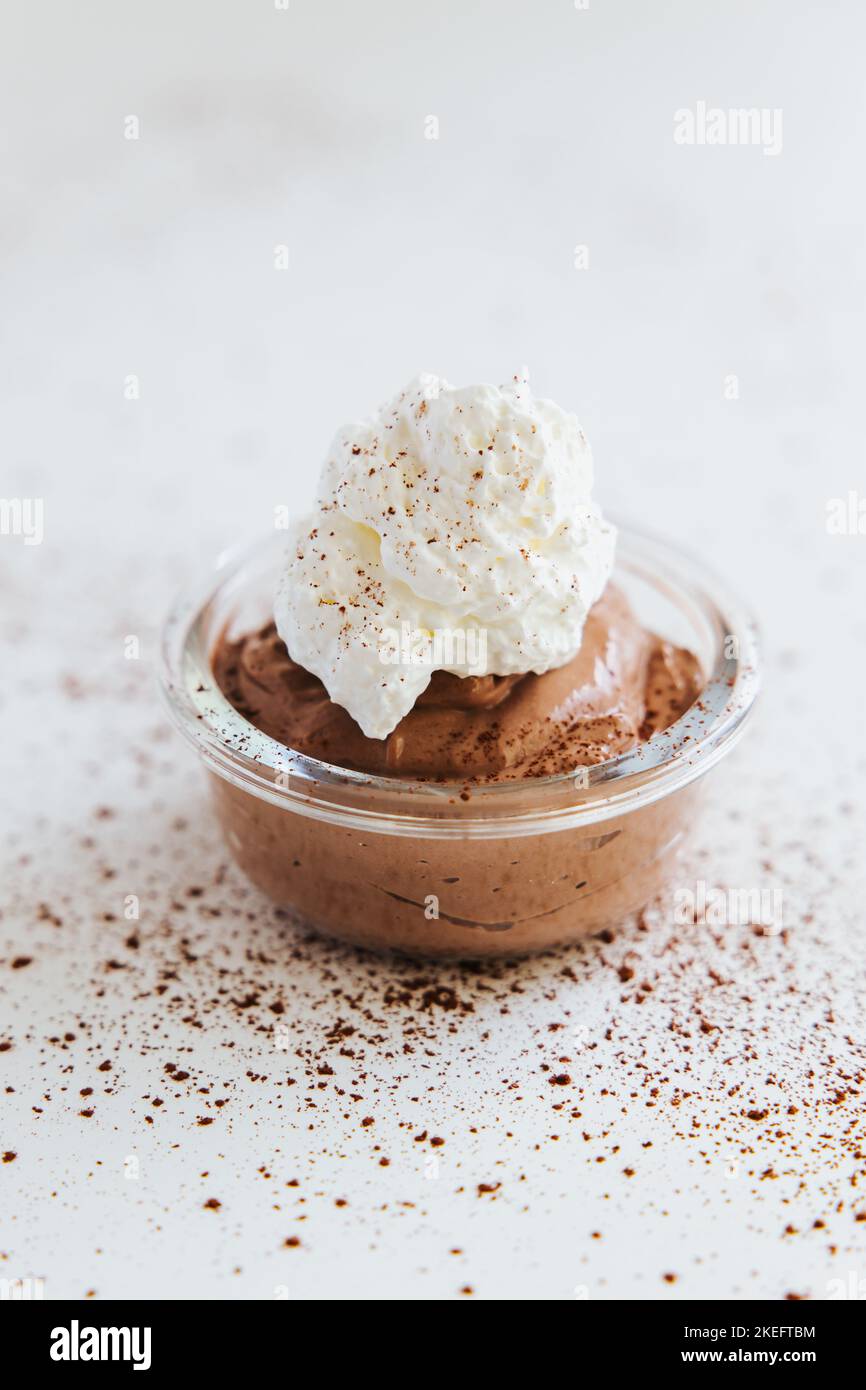 Eine Nahaufnahme eines köstlichen Schokoladenmousse Stockfoto