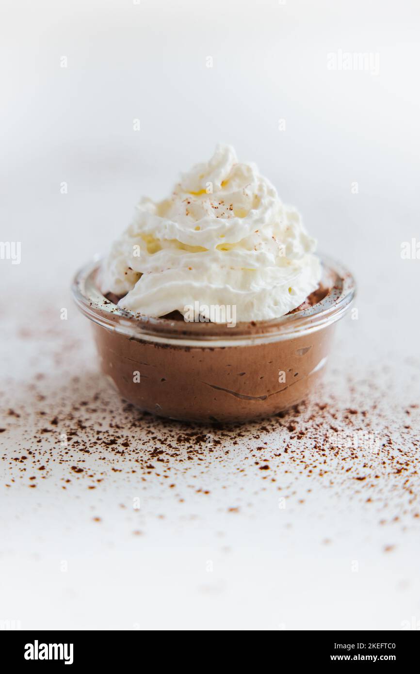 Eine Nahaufnahme eines köstlichen Schokoladenmousse Stockfoto