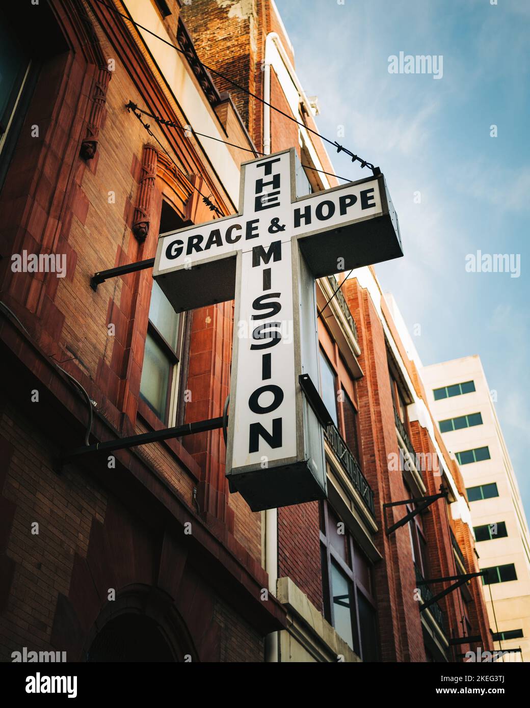 Anmut & Hope Mission vintage Kreuz Schild, Baltimore, Maryland Stockfoto