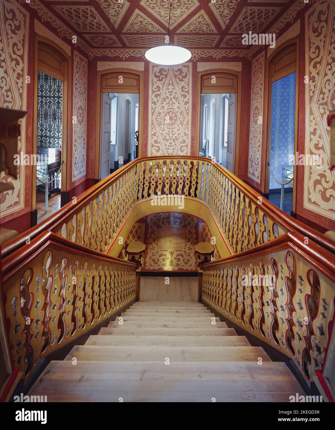 Zentrale Treppe der Gräfin von Edla im Pena Palace Park - Sintra, Portugal Stockfoto