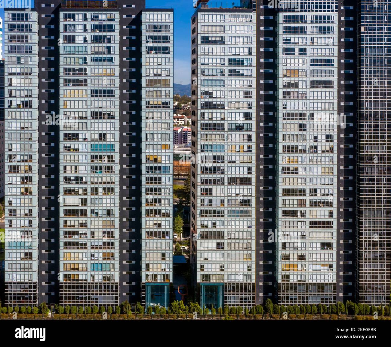 Apartments in Hochhäusern in der Gegend von Santa Fe in Mexiko-Stadt, Mexiko Stockfoto