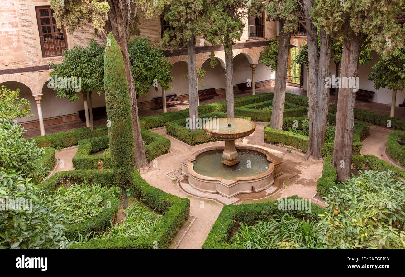 Brunnen in den Gärten der Alhambra, Granada, Andalusien, Spanien Stockfoto