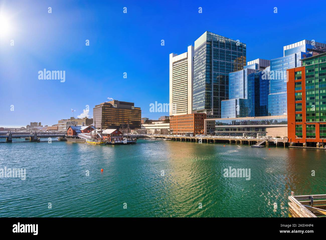 Boston Hafen bei sonnigem Tag Stockfoto