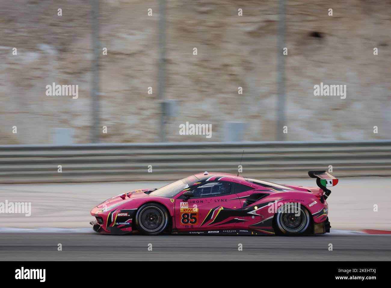 Bahrain, Bahrain. 12.. November 2022. BAHRAIN, SAKHIR, Bahrain International Circuit, 12. November 2022: GTE-am-Klasse, das Frauenteam #85 Sarah Bovy/ Rahel Frey/ Michelle Gatting (B/CH/DK), Ferrari 488 GTE, FIA-Langstrecken-Weltmeisterschaft: 8 Stunden von BAHRAIN, 2022, WEC, LANGSTRECKENWELTMEISTERSCHAFT, Sakhir am 12. November 2022, Copyright by Georges DECOSTER, ATP-Bilder (DECOSTER Georges/ATP/SPP) Credit: SPP Sport Press Photo. /Alamy Live News Stockfoto