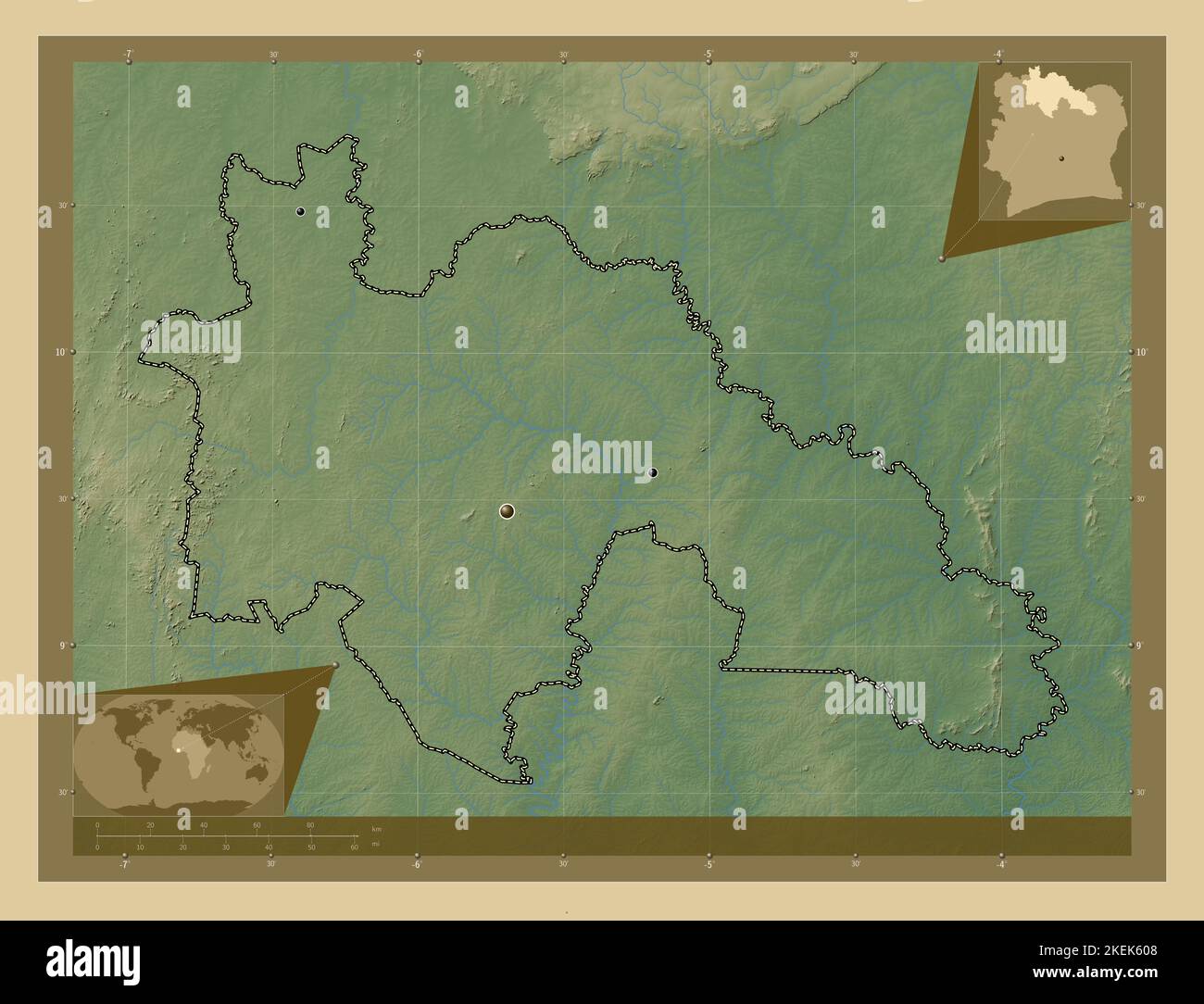 Savanes, Bezirk Cote d'Ivoire. Farbige Höhenkarte mit Seen und Flüssen. Standorte der wichtigsten Städte der Region. Ecke Zusatzposition ma Stockfoto