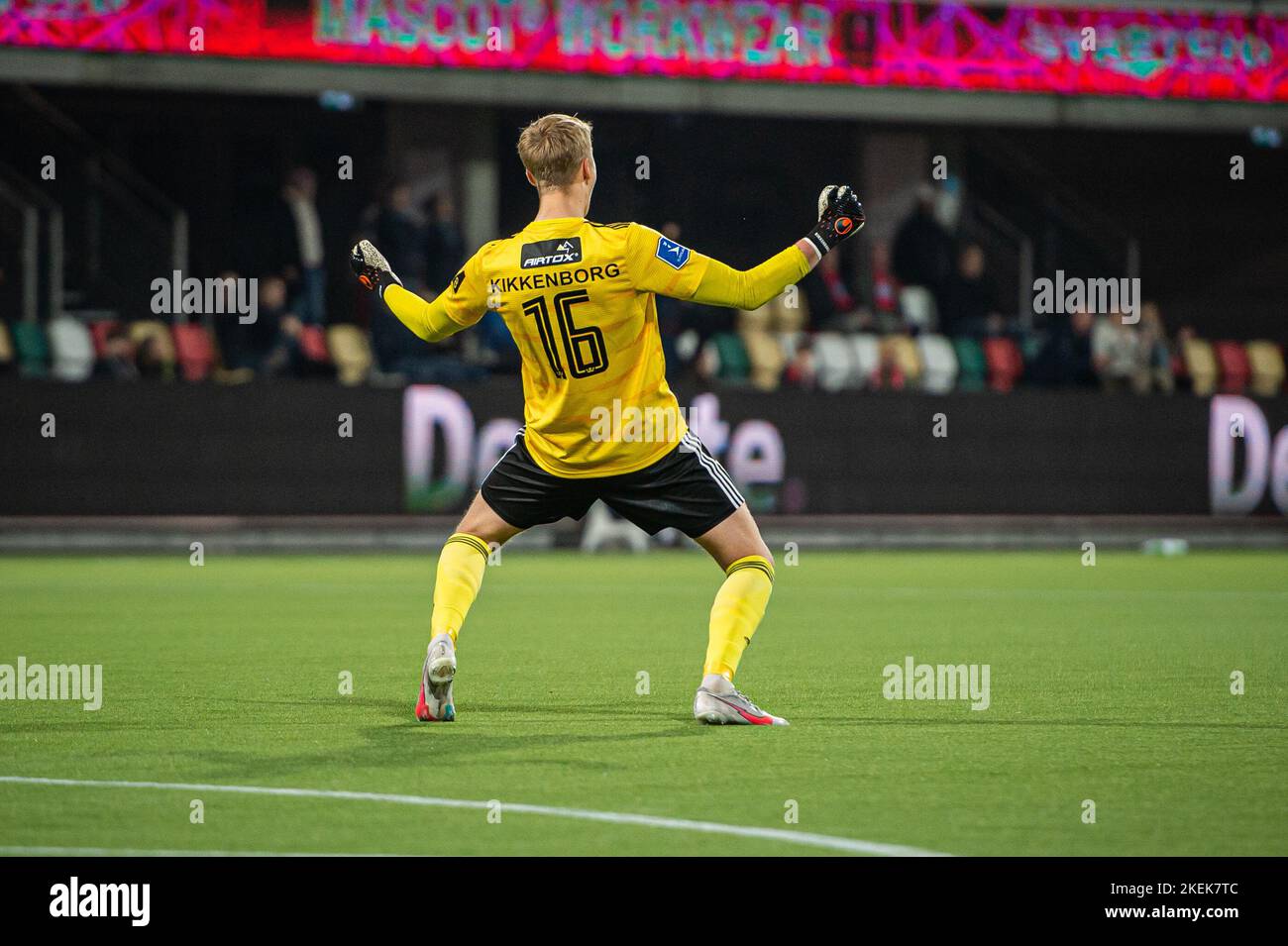 Silkeborg, Dänemark. 12.. November 2022. Torwart Mads Kikkenborg (16) von Lyngby Boldklub, gesehen während des Superliga-Spiels 3F zwischen Silkeborg IF und Lyngby Boldklub im Jysk Park in Silkeborg. (Foto: Gonzales Photo/Alamy Live News Stockfoto