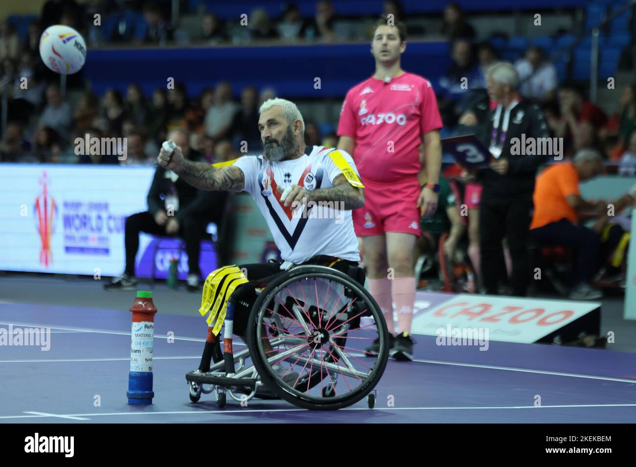 Sheffield, Großbritannien. 13.. November 2022. English Institute of Sport Sheffield, Sheffield, South Yorkshire, 13.. November 2022. Frankreich Rollstuhl Rugby League vs Australien Rollstuhl Rugby League in der Rugby League World Cup 2021 Halbfinale Gilles ClauseÕs von Frankreich Rollstuhl Rugby League tritt das Ziel Kredit: Touchlinepics/Alamy Live News Stockfoto