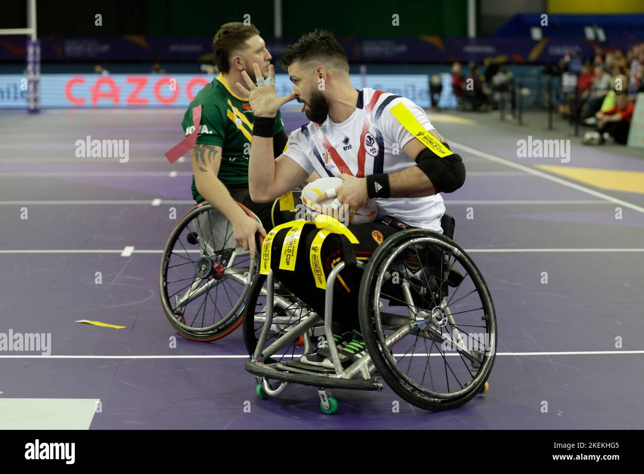 Der französische Nicolas Clausells feiert seinen Versuch im Halbfinale des Wheelchair Rugby League World Cup im Eis Sheffield. Bilddatum: Sonntag, 13. November 2022. Stockfoto