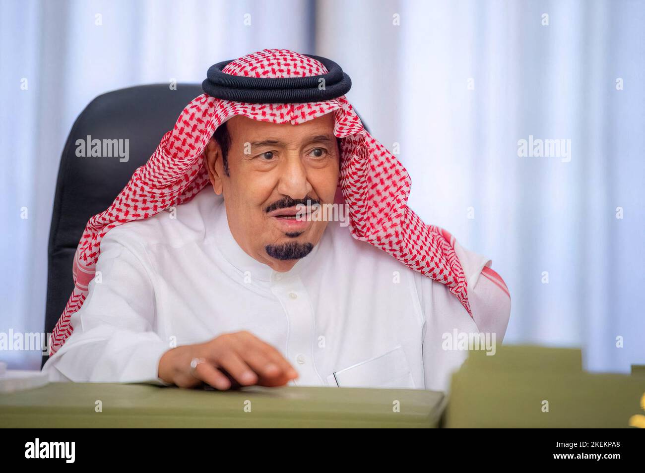 Der saudische König Salman bin Abdulaziz Al Saud besucht am 12. November 2022 Fort Masmak in Riad, Saudi-Arabien, In einem seltenen öffentlichen Auftritt außerhalb der Königlichen Paläste. Foto von Balkis Press/ABACAPRESS.COM Stockfoto