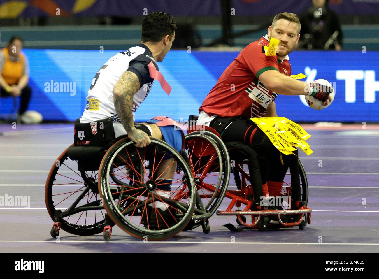 Andrew Higgins aus Wales in Aktion während des Halbfinalspiels der Wheelchair Rugby League im Eis Sheffield. Bilddatum: Sonntag, 13. November 2022. Stockfoto