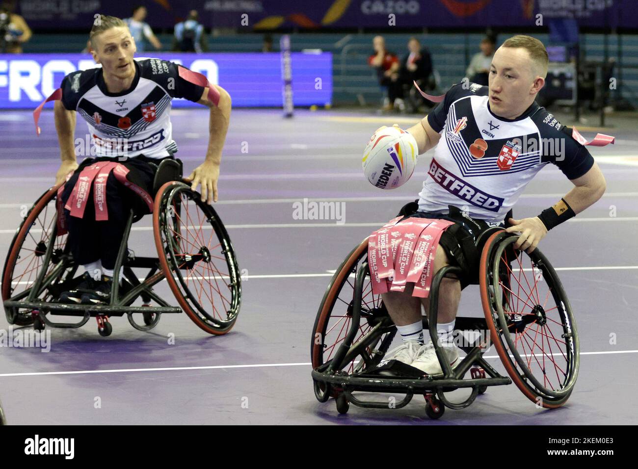 Der englische Nathan Collins in Aktion während des Halbfinalspiels der Wheelchair Rugby League im Eis Sheffield. Bilddatum: Sonntag, 13. November 2022. Stockfoto