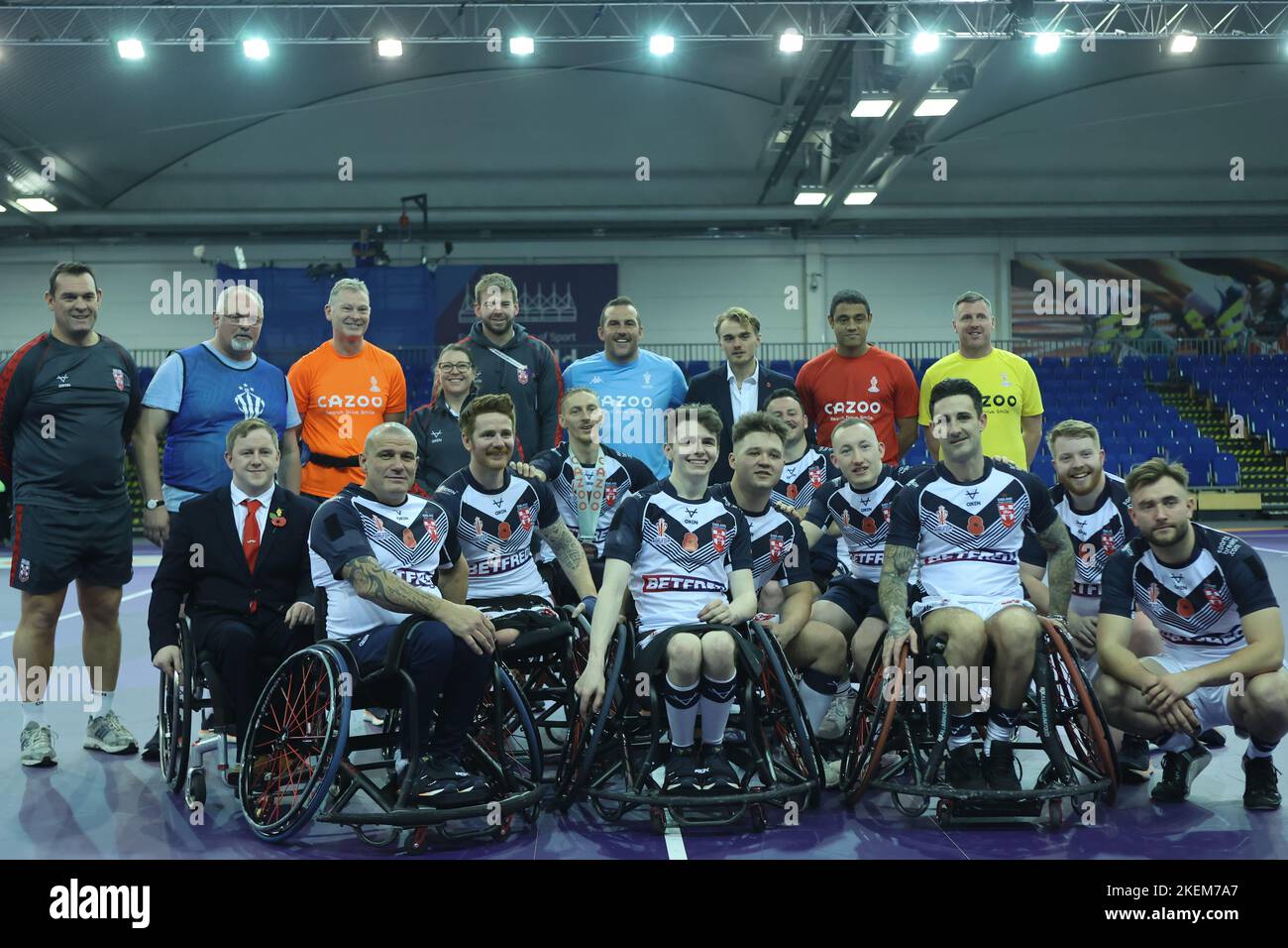 Sheffield, Großbritannien. 13.. November 2022. English Institute of Sport Sheffield, Sheffield, South Yorkshire, 13.. November 2022. England Wheelchair Rugby League vs Wales Wheelchair Rugby League in der Rugby League World Cup 2021 Halbfinale England Wheelchair Rugby League Feiern Sie den Sieg 125-22 über die Wales Wheelchair Rugby League, um einen Platz in der Rugby League World Cup 2021 Wheelchair Final zu buchen Credit: Touchlinepics/Alamy Live News Stockfoto