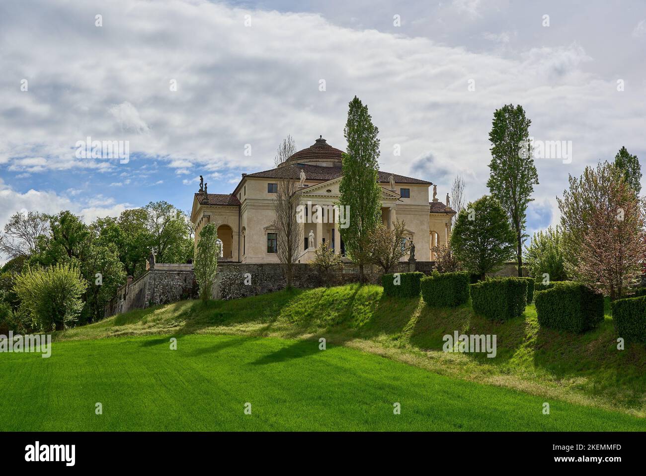 Villa Almerico Capra bekannt als La Rotonda ist eine venezianische Villa in der Nähe von Vicenza. Es ist eines der berühmtesten und imitierten Gebäude in der Geschichte des Moders Stockfoto