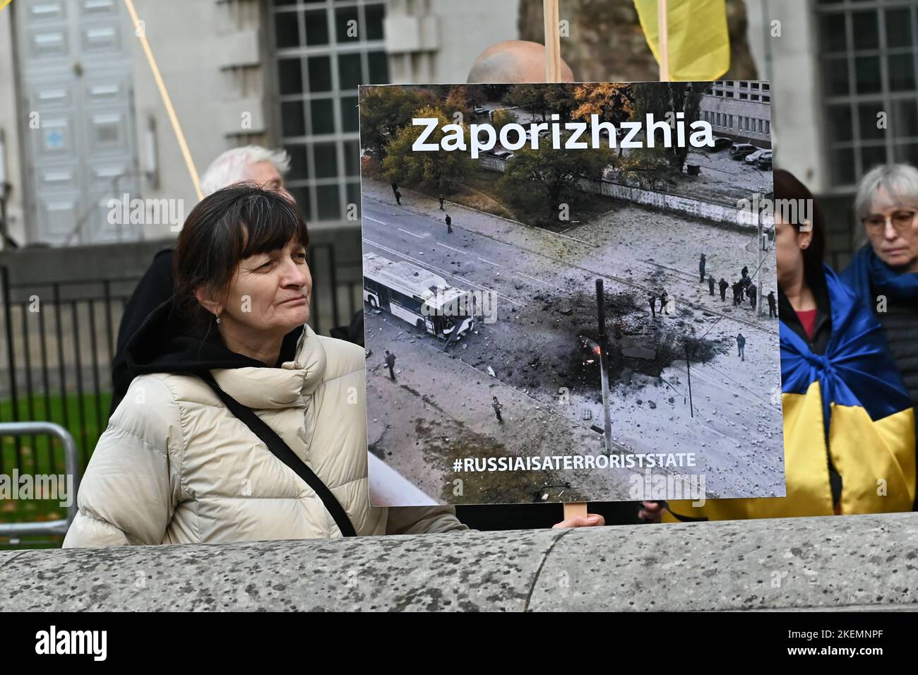 Downing Street, London, Großbritannien. 13.. November 2022. Der Krieg in der Ukraine ist noch nicht vorbei, die Demonstranten fordern mehr Waffen. Das Versprechen von Waffen für die Ukraine. Quelle: Siehe Li/Picture Capital/Alamy Live News Stockfoto