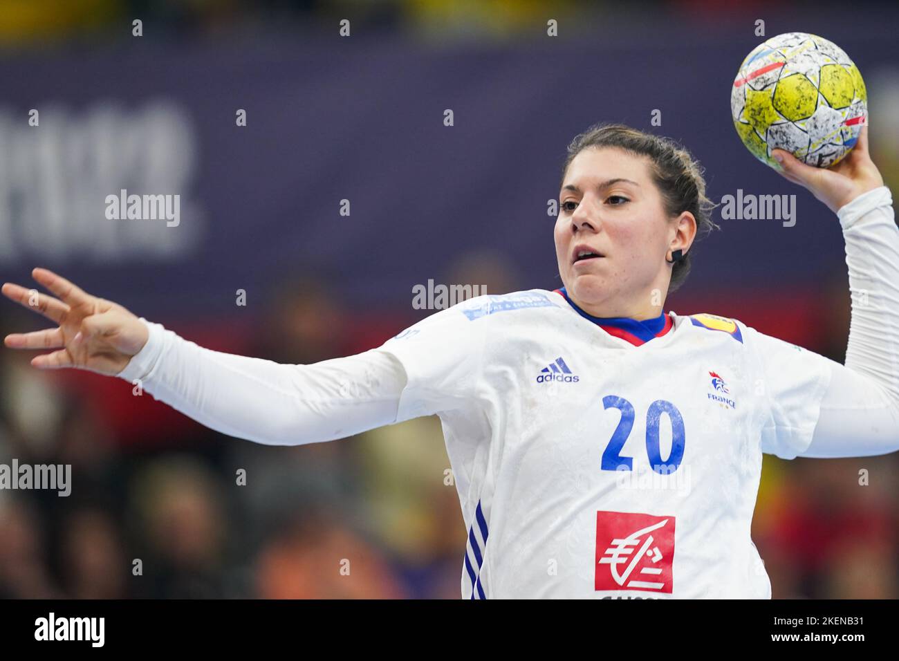 SKOPJE, MAZEDONIEN - 13. NOVEMBER: Laura Flippes von Frankreich während der Hauptrunde - EHF EURO 2022 Spiel zwischen Frankrijk und Montenegro in der Arena Boris Trajkovski am 13. November 2022 in Skopje, Mazedonien (Foto: Henk Seppen/Orange Picters) Stockfoto