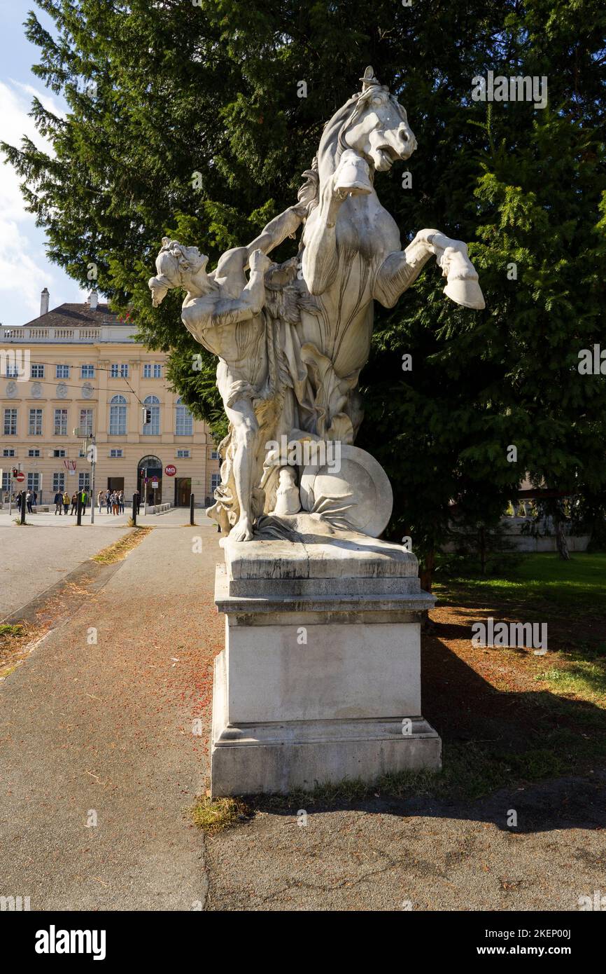 Wien Österreich - 10,11:2022, Kunsthistorisches Museum. Statue vor dem Museum. Stockfoto