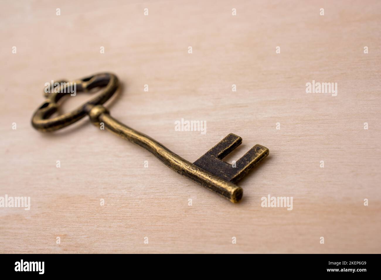 Retro Stil goldene Farbe Schlüssel im Blick Stockfoto