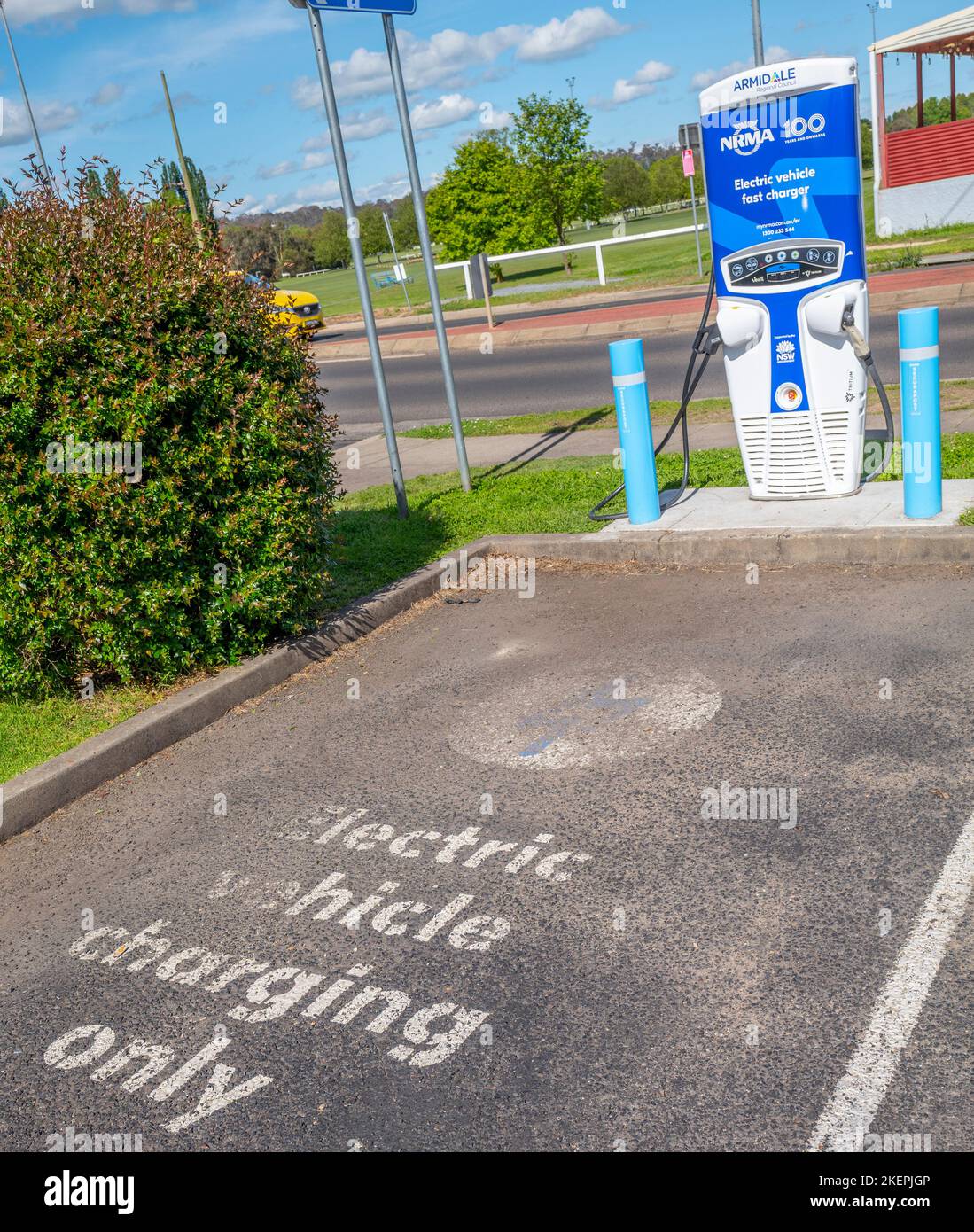 NRMA-Ladestation für Elektrofahrzeuge im Informationszentrum in Armidale, New South wales, australien Stockfoto