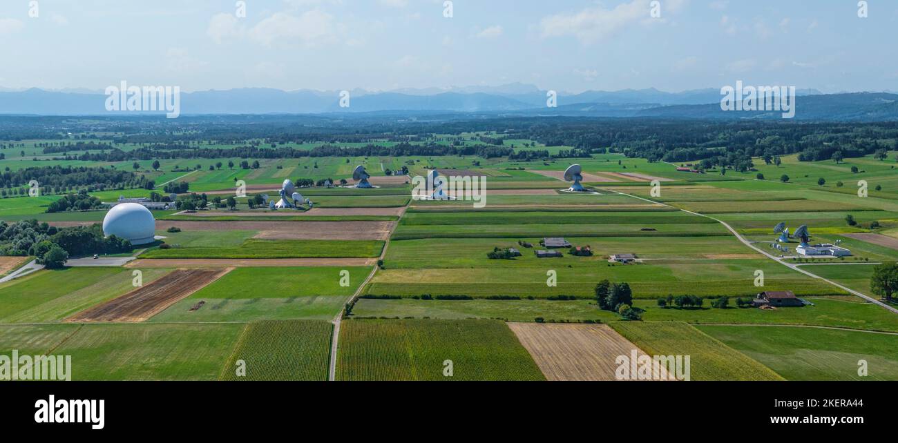 Die Region um Raisting in Bayern, bekannt für ihre Funkerdstation, von oben Stockfoto