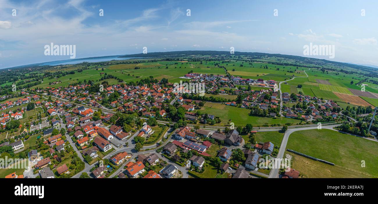 Die Region um Raisting in Bayern, bekannt für ihre Funkerdstation, von oben Stockfoto