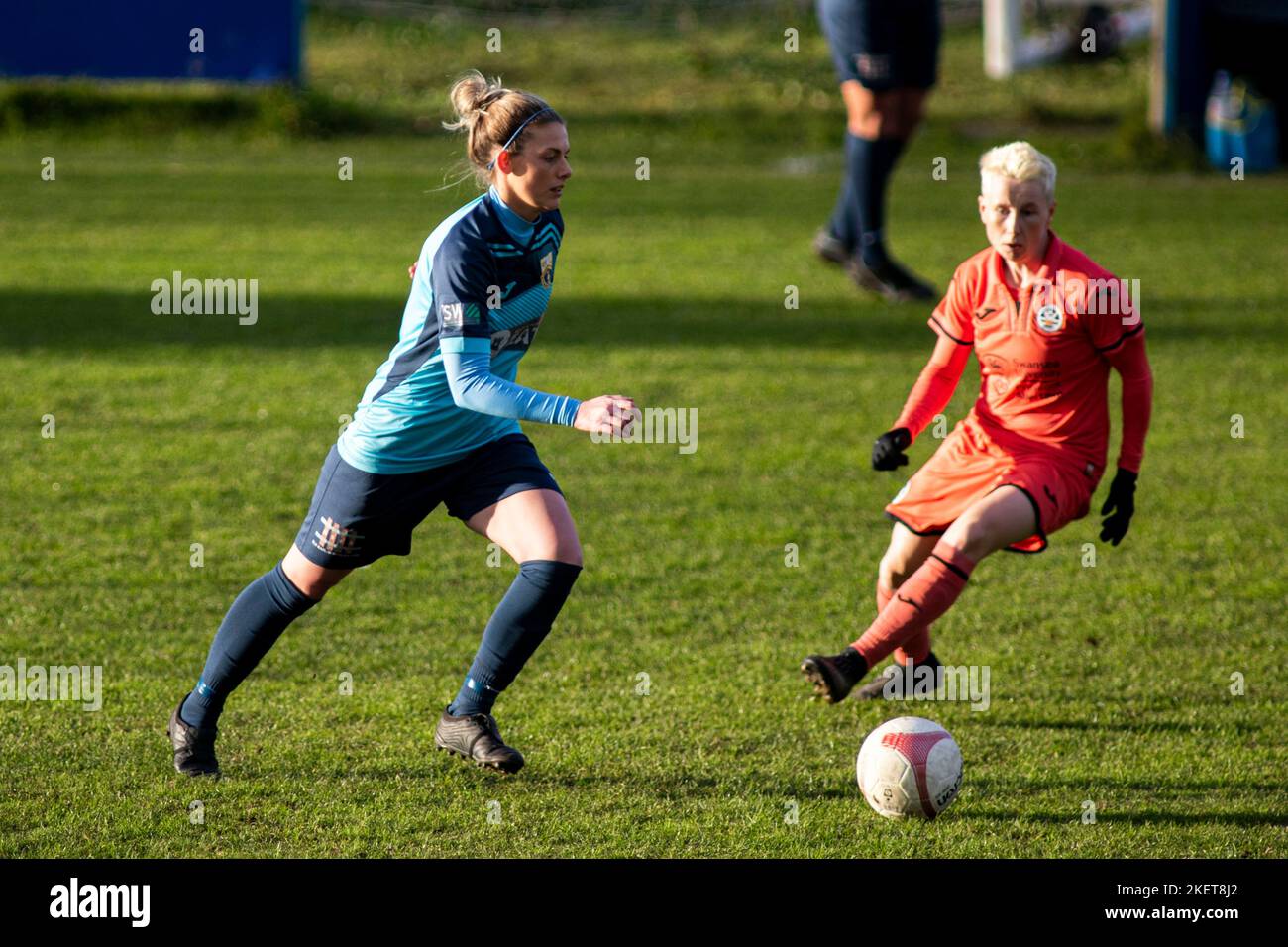 Port Talbot Town gegen Swansea City im Genero Adran Premier an der Victoria Road am 28.. November 2021. Kredit: Lewis Mitchell Stockfoto