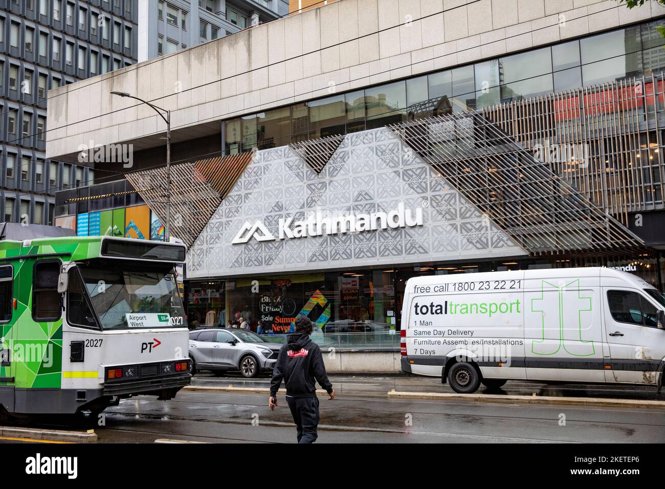 Kathmandu Outdoor-Ausrüstung und Bekleidungsgeschäft im Stadtzentrum von Melbourne, Victoria, Australien 2022 Stockfoto
