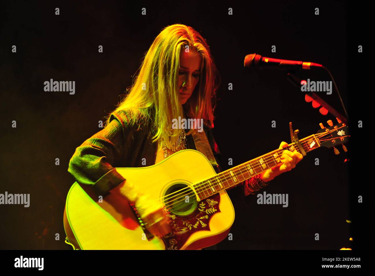 Heather Nova performt live im Club FABRIK in Hamburg. Stockfoto