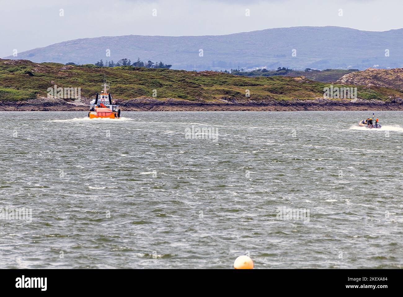 Baltimore Lifeboat Station mit stillgelegtem Trawler Ireland Stockfoto