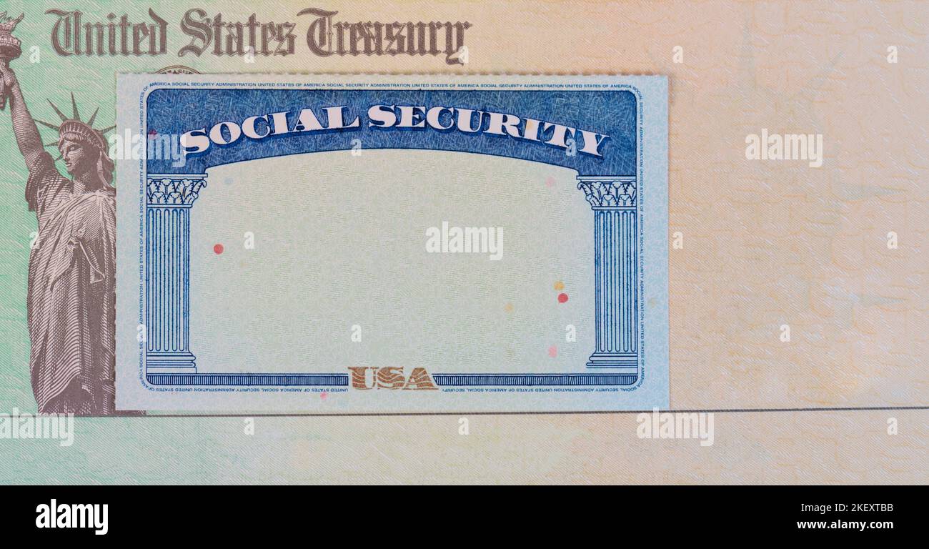 US-Schatzprüfung mit Sozialversicherungsausweis für Renten-, IRS-Steuer- oder Stimulus-Rückerstattungskonzept Hintergrund Stockfoto