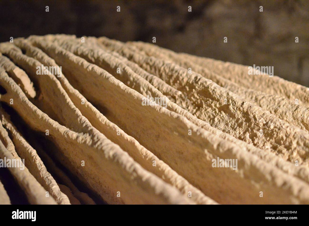 Stalaktiten Höhle Thailand Insel alt Detail dunkel Stockfoto