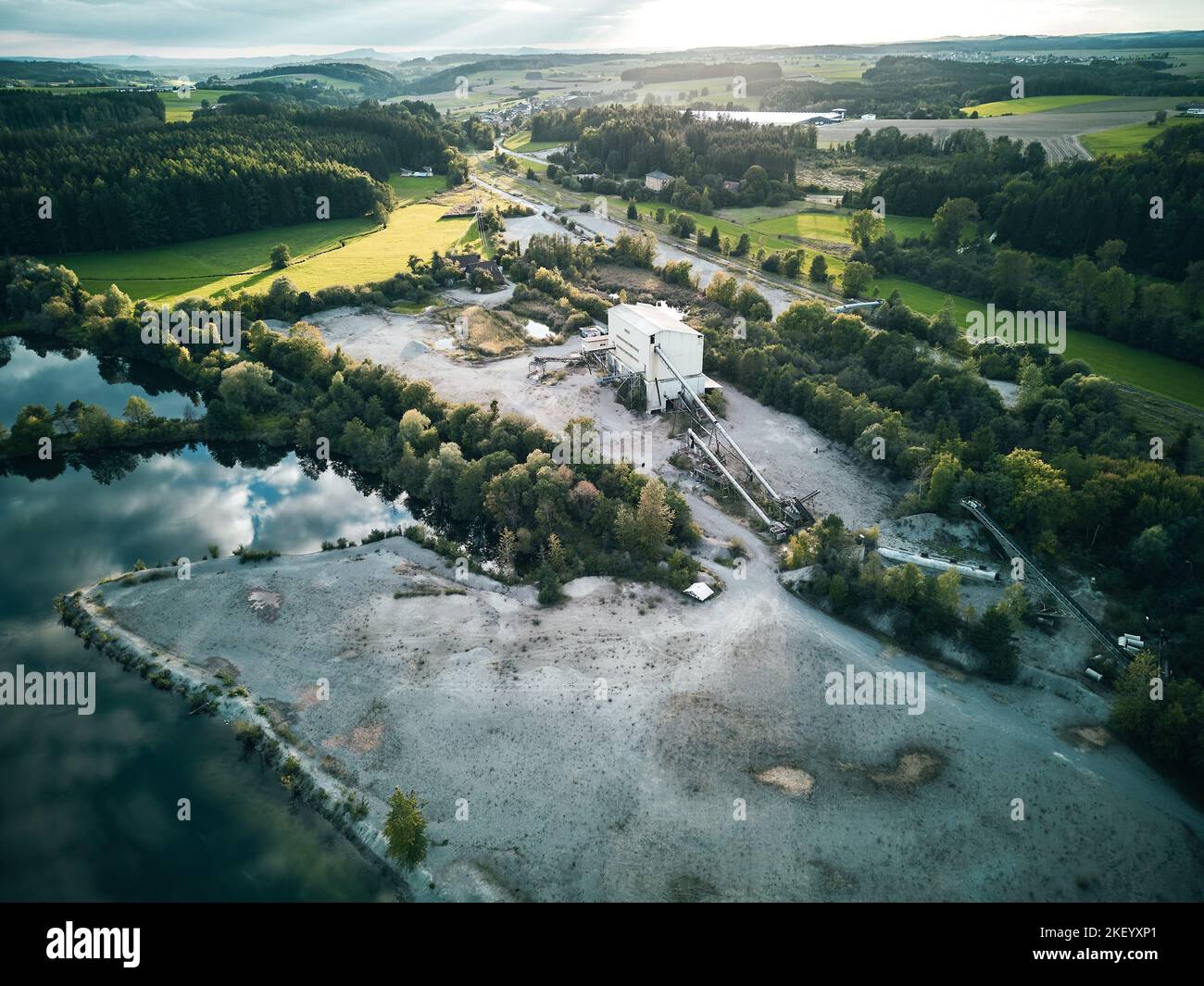 Kiesgrube und baggersee Fotos und Bildmaterial in hoher Auflösung Alamy