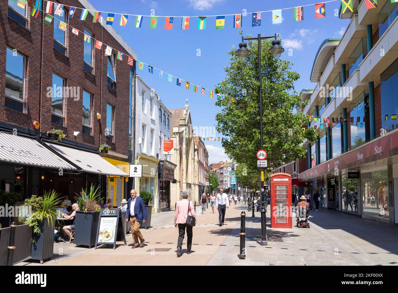 Worcester High Street Cote Brasserie und Wilko-Geschäfte im Stadtzentrum Worcester Worcestershire England GB Europa Stockfoto