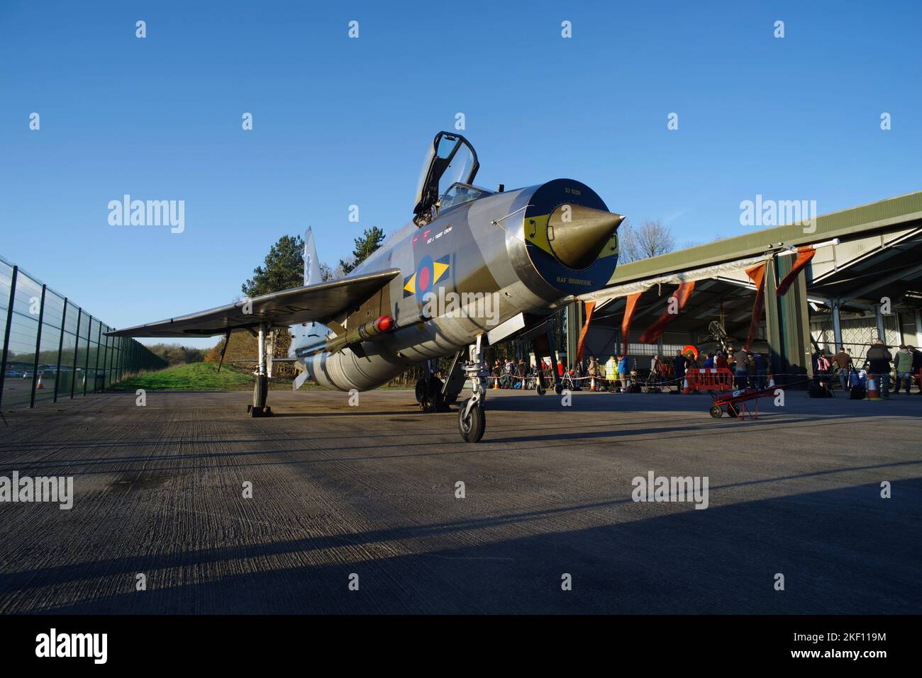 English Electric, / BAC Lightning F6 XS904 at Lightning Preservation Group, Twilight Event, 12.. November 2022, Bruntingthorpe.England, Vereinigtes Königreich. Stockfoto