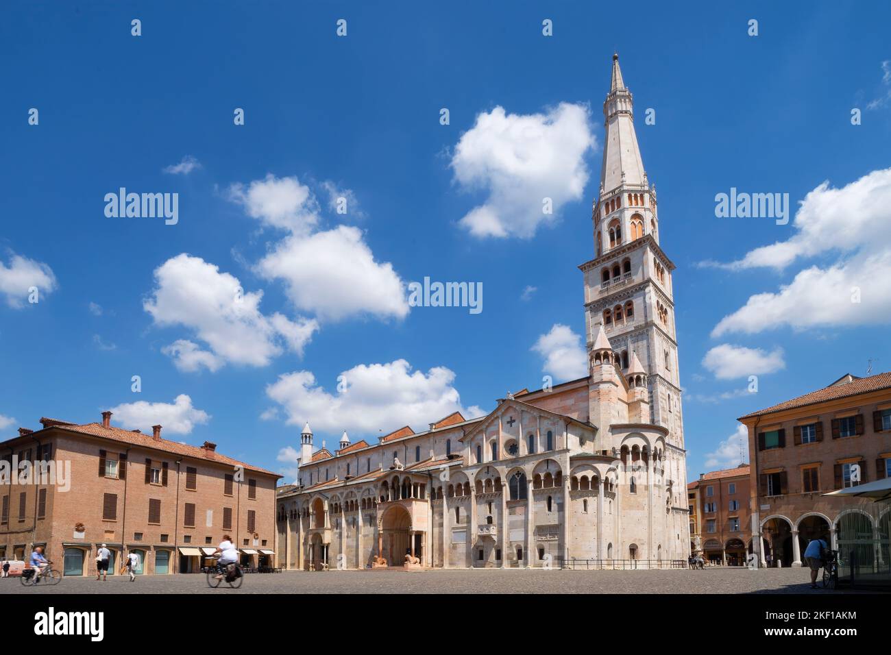 Ghirlandina auf der Piazza Grande, Modena, Emilia-Romagna, Italia Stockfoto