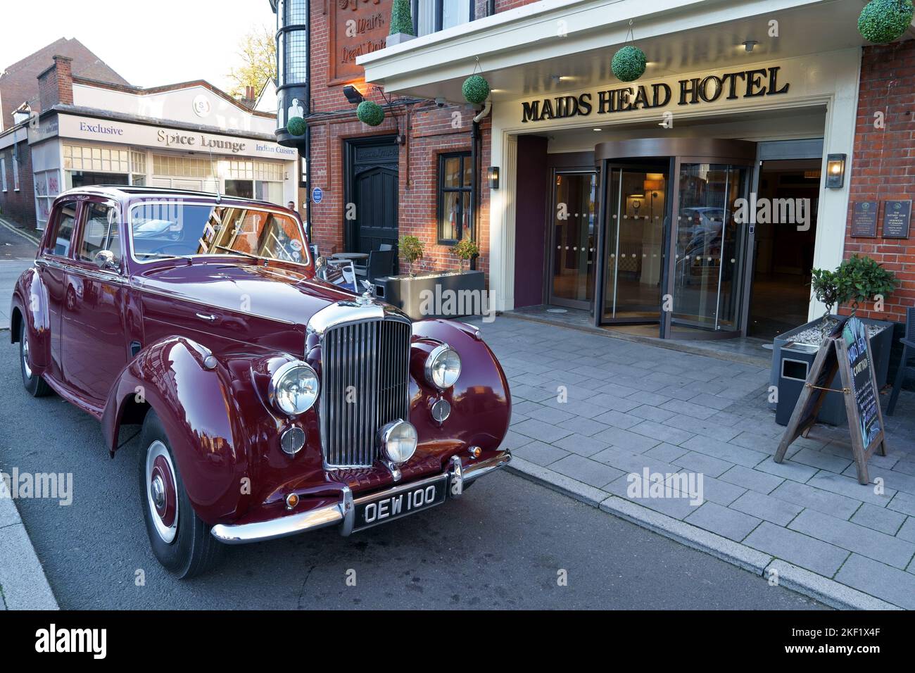 1955 Bentley R-Type automatische Sportlimousine des Maids Head Hotel, Norwich Stockfoto