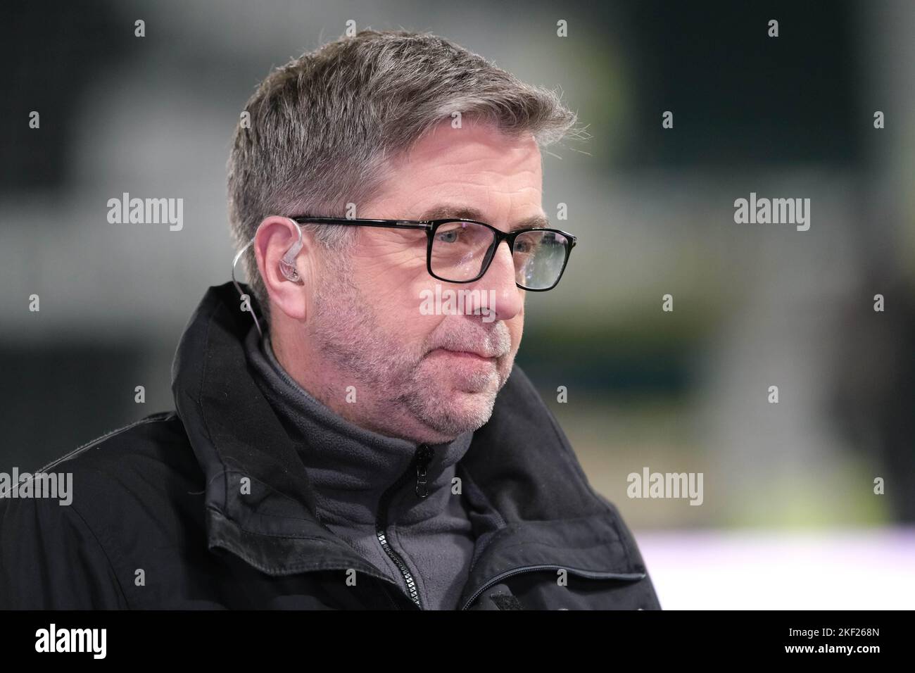 Pride Park, Derby, Derbyshire, Großbritannien. 15.. November 2022. FA Cup Football, Derby County gegen Torquay United; Mark Chapman von der BBC kommentiert das Spiel Kredit: Action Plus Sports/Alamy Live News Stockfoto