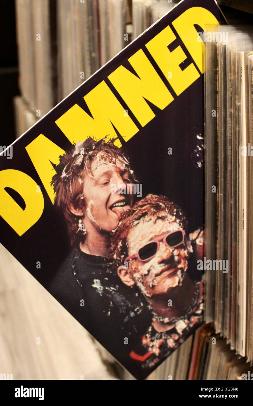Das Damned Debütalbum im Vinyl-Format Stockfoto